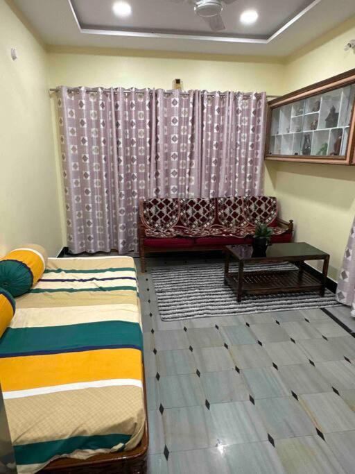Jmj Residency Villa Hyderabad Esterno foto